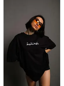 Kadın Bisiklet Yakalı Sırt Baskılı Oversize Kısa Kol T-shirt - Siyah