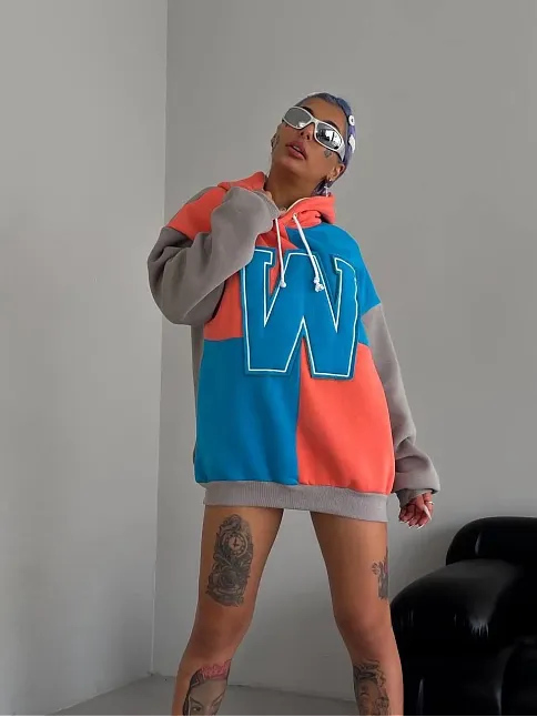 Kadın W Nakış İşlemeli Kapüşonlu 3 İplik Pamuklu Parçalı Sweatshirt Hoodie - Mavi