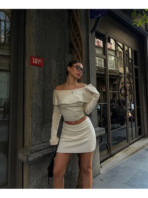 Kadın Straplez , Madonna , Carmen Yaka Croplu Mini Etekli İkili Alt-üst Takım Triko - Beyaz