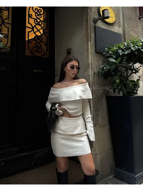 Kadın Straplez , Madonna , Carmen Yaka Croplu Mini Etekli İkili Alt-üst Takım Triko - Beyaz