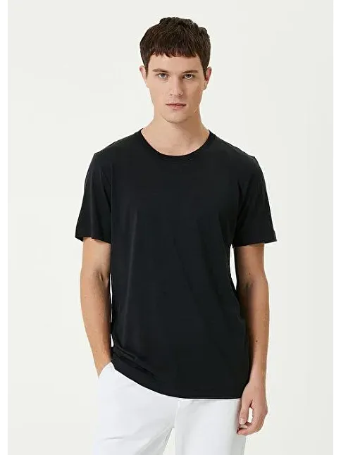 Erkek Düz Tişört Bisiklet Yaka Regular Fit Yazlık Kısa Kol T-shirt - Siyah