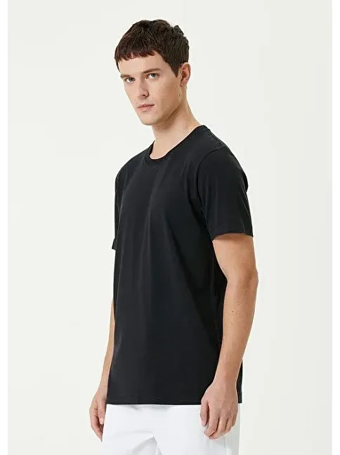 Erkek Düz Tişört Bisiklet Yaka Regular Fit Yazlık Kısa Kol T-shirt - Siyah