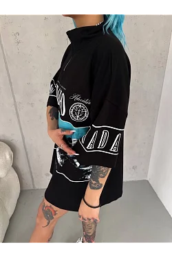 Kadın Baskılı Yarım Fermuarlı Kısa Kol T-shirt - Siyah Kadın Baskılı Yarım Fermuarlı Kısa Kol T-shirt - Siyah