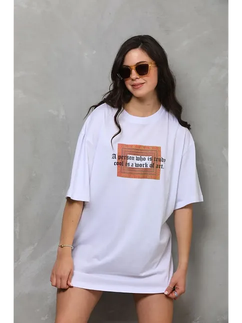 Kadın Baskılı T-shirt Kısa Kol Bisiklet Yaka Oversize Rahat Kalıp Tişört - Beyaz