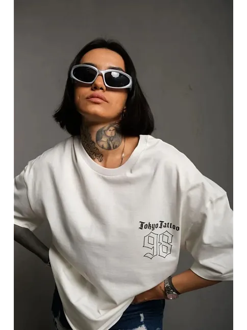 Kadın Bisiklet Yaka Baskılı Oversize Kısa Kol  T-shirt - Beyaz