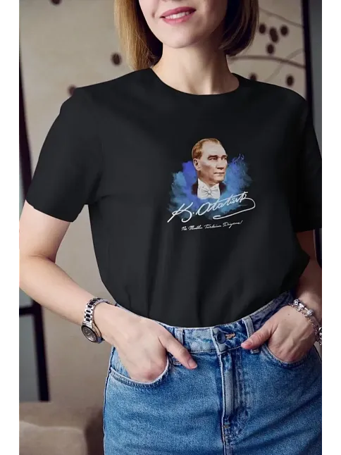 Kadın Kısa Kol Yazlık Tişört Bisiklet Yaka Atatürk Baskılı T-shirt - Siyah