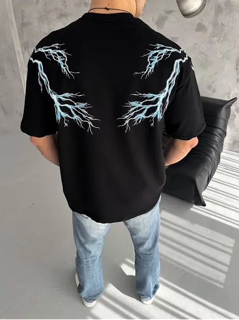 Erkek Bisiklet Yaka Tişört Yıldırım Şimşek Baskılı Kısa Kol T-shirt -siyah