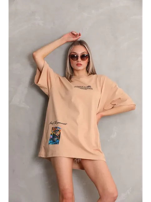 Kadın Bisiklet Yaka Baskılı Oversize Kısa Kol T-shirt - Bej