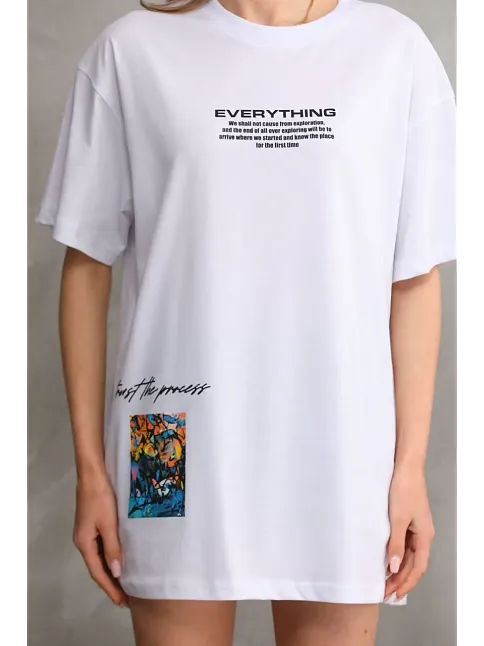 Kadın Bisiklet Yaka Baskılı Oversize T-shirt - Beyaz