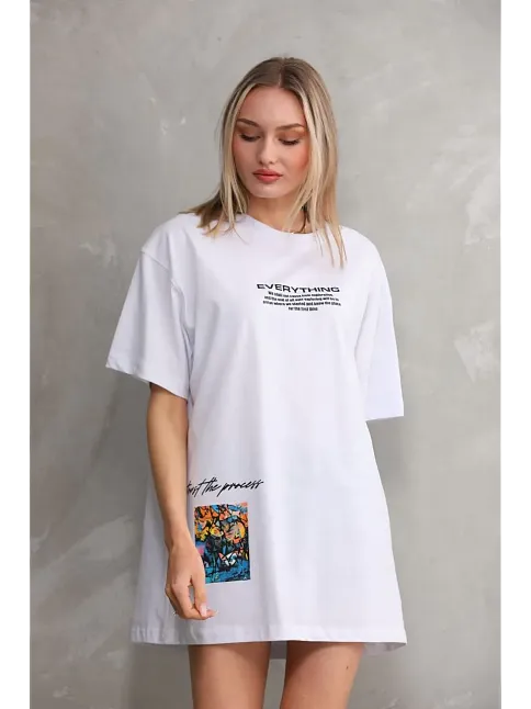Kadın Bisiklet Yaka Baskılı Oversize T-shirt - Beyaz