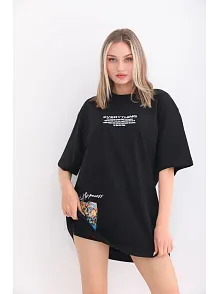 Kadın  Bisiklet Yaka Baskılı Oversize T-shirt - Siyah