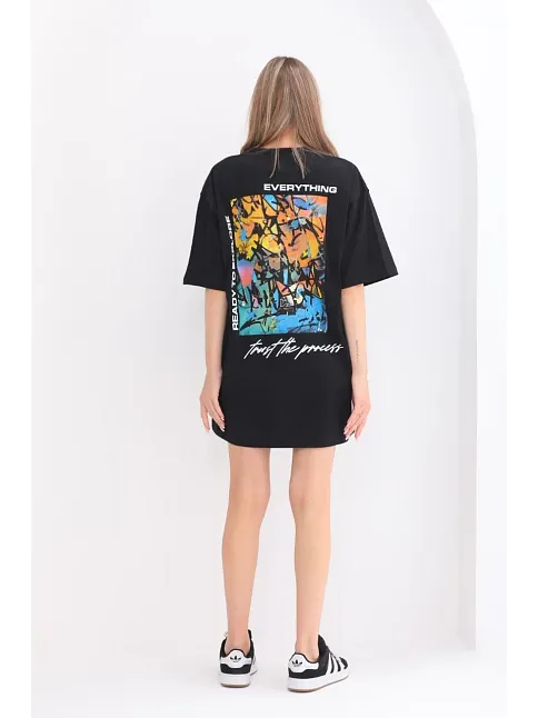 Kadın  Bisiklet Yaka Baskılı Oversize T-shirt - Siyah