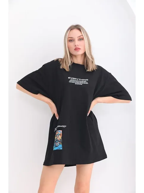 Kadın  Bisiklet Yaka Baskılı Oversize T-shirt - Siyah
