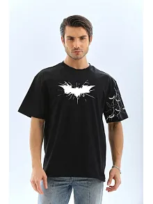 Erkek Bisiklet Yaka Tişort Ön Ve Kol Yarasa Baskılı T-shirt - Siyah
