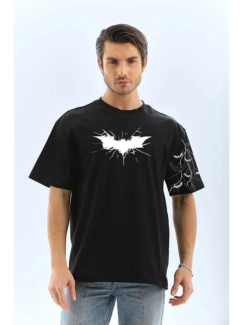 Erkek Bisiklet Yaka Tişort Ön Ve Kol Yarasa Baskılı T-shirt - Siyah