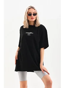 Kadın Baskılı Oversize Kısa Kol T-shirt - Siyah Kadın Baskılı Oversize Kısa Kol T-shirt - Siyah